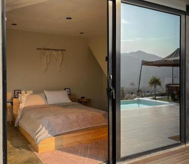 Simbal Ski Chalet | Moon Cabin
