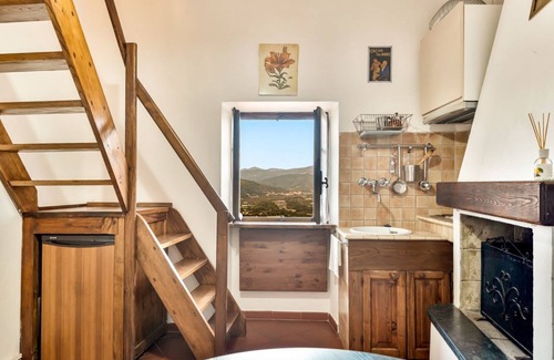 Vezzano Ligure House | Moon in the Castle, Sea Lands