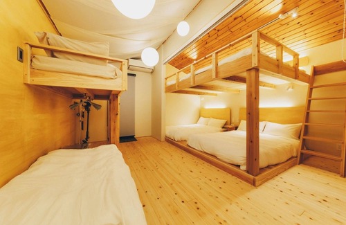 Hatsukaichi Cabin | moon river openair bathsaunaswitch on big scree/Hatsukaichi Hiroshima