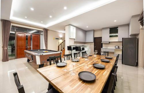 Bang Lamung Villa | Moon Shade Pool Villa Pattaya