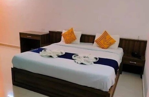 Devikolam Hotel | Moon Way