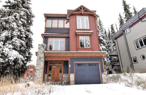 Silver Star Mountain Ski Chalet | Moonbeam