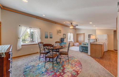 Pepin Apartment | Moonbeam Condo - Beautiful 2 Bedroom Stay by Beach