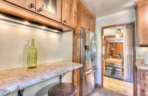 Kings Beach Cabin | Moonlight Cove w/Grill Tahoe Beach Next Door!