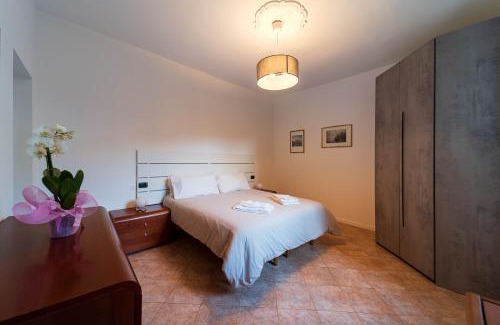 Lecco Apartment | Moonlight - Lecco Getaway