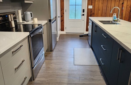 Kawartha Lakes Cottage | Moonlight Retreat on Beautiful Lake Scugog