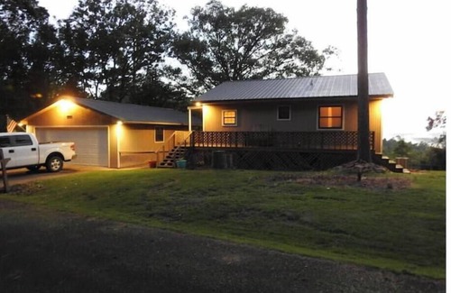 Quitman Apartment | Moonlight Ridge Lodge at Greers Ferry Lake