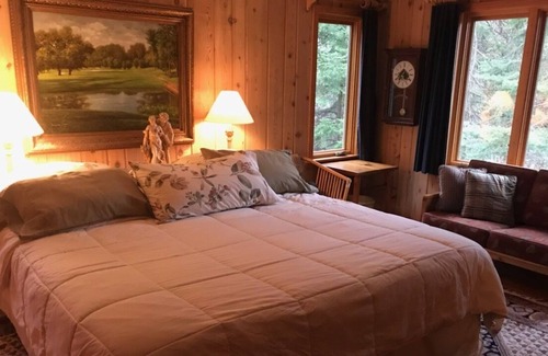 Lutsen House | Moonlit Bay