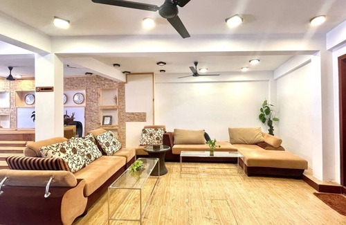 Guraidhoo House | Moonlit Haven