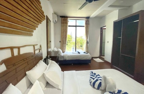 Guraidhoo House | Moonlit Haven