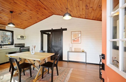 Ellijay Cabin | Moonrise Retreat with Spa, Fire Pit, 8 min to Town