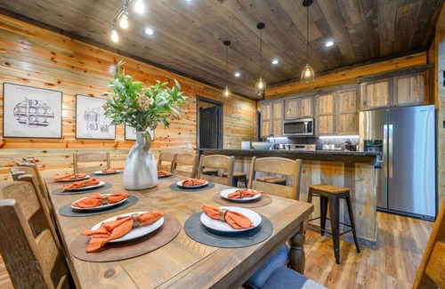 Broken Bow Cabin | Moonshine Mountain · Game Room: Skeeball + Air Hockey | Sleeps 25!