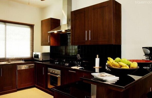 Rawai Villa | Moonstone Villa: 6 Bedrooms, Private Pool, Near Beach, sleeping 14 people