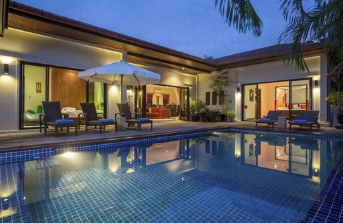Rawai Villa | Moonstone Villa: 6 Bedrooms, Private Pool, Near Beach, sleeping 14 people
