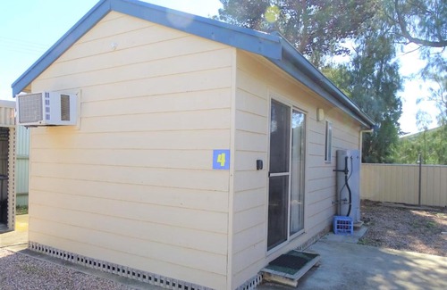 Moonta Bay House | Moonta Bay Cabins - Cabin 4