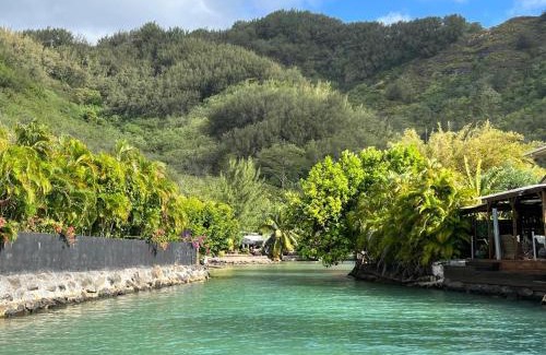 Tiahura Villa | Moorea Pool & Lagoon House
