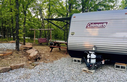 Henryetta Cabin | Moose Camping Cottage at Coble Highland Ranch