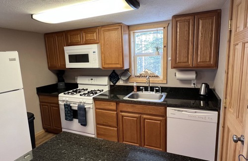 Wasilla Cabin | Moose Landing Cabin C87 with all the amenities