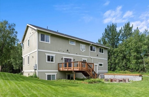 Huffman - O' Malley House | Moose Meadow (5-Bedroom Home) by RedAwning