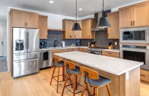 Park City House | Moose Mgmt at Silver Creek Village 6635: Private Hot Tub-FOUR King Bedrooms w/En