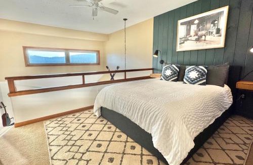 Lutsen House | Moose Mtn Retreat Ski in out Condo Pool Hot Tub Fire Pits