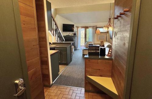 Lutsen House | Moose Mtn Retreat Ski in out Condo Pool Hot Tub Fire Pits