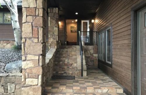 Red Lodge House | Moose On The Loose
