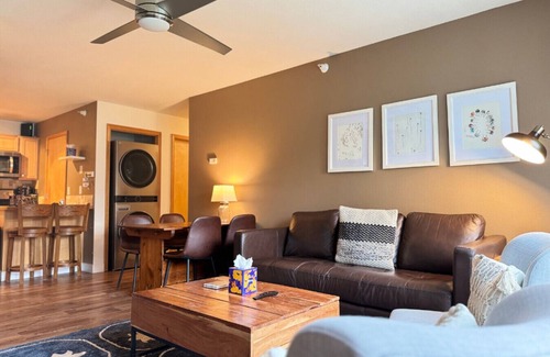 Big Sky Condo | Moose Ridge Retreat - walkable to Big Sky Resort