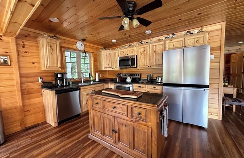 Thendara Cabin | Moose River Landing Cabin on the Majestic Moose River! Waterfront - Old Forge NY