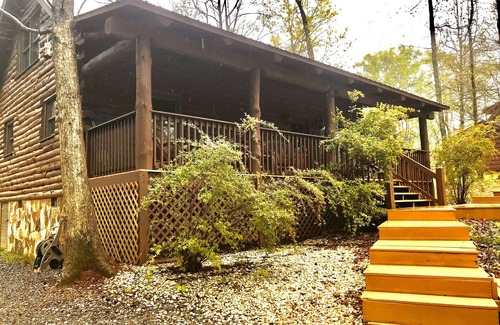 Rising Fawn Cabin | Moose Tracks Lodge on Johnson Lake- Gated Community-Cabin has Hottub
