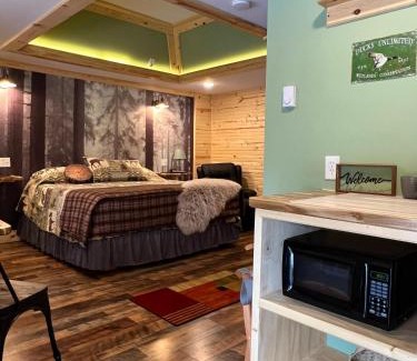 St Ignace Hotel | Moosewood Inn