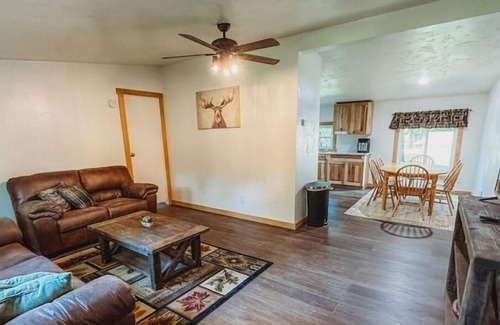 Shawano House | Mooseyard Lodge