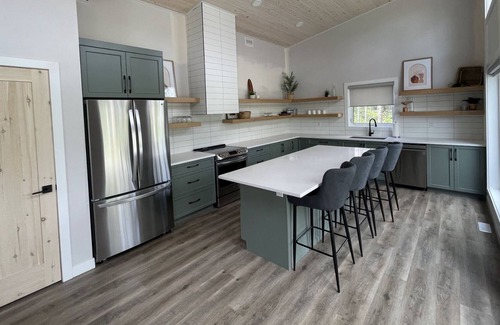 Wasagaming Cabin | Mooswa+Riding Mountain+Sensational 4 Bdr Cabin(70)