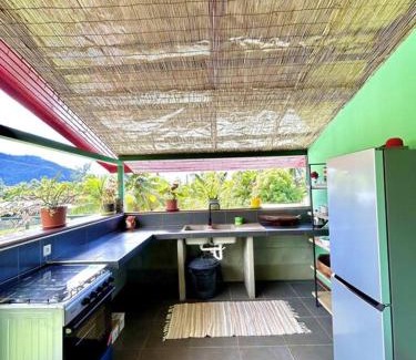 Afareaitu House | MOOZ LODGE, the local discovery