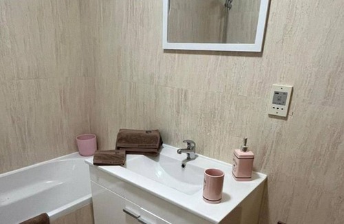Quinta do Anjo Villa | Moradia Super Calma E Muito BEM Localizada,preço Excelente E LOW Cost NO Mercado