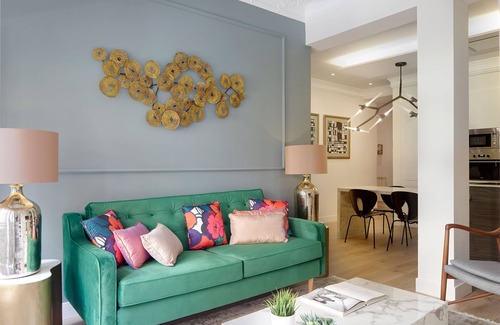 San Sebastian Centro Apartment | Moraza Suite by FeelFree Rentals