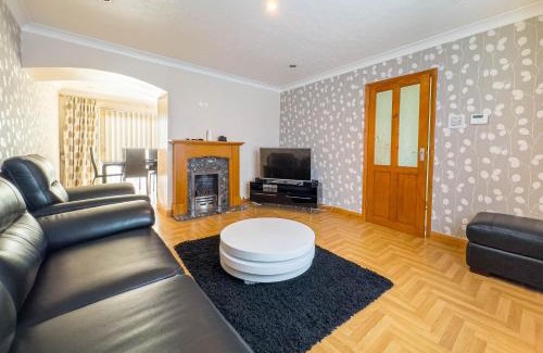 Basildon House | Morden holiday