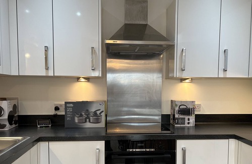 Erith Apartment | Mordern Retro 2 bedroom Apartment