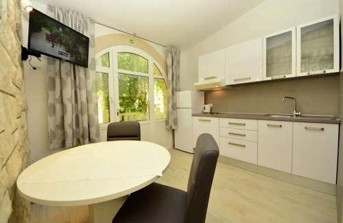 Cove Tri Zala (Zrnovo) House | Moreška by Interhome