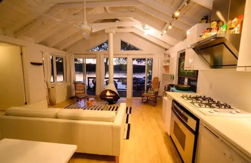 Frontenac Cottage | More than just a cottage: Hot Tub, Kayaks, Fire Pit, Pickleball & Games