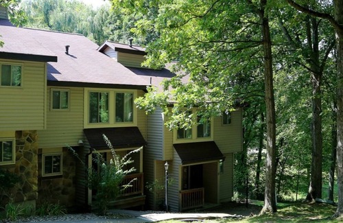 Cheat Lake House | Morgantown Mountain Retreat