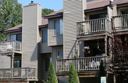 Cheat Lake House | Morgantown Mountain Retreat