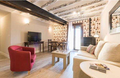 Adahuesca Apartment | Moristel Apartment