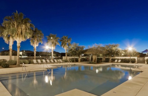 Val Vista Classic House | Morning Glory 3 BR by Casago