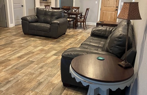 Longview House | Morning GlorynFantastic 3-bedroom in Longview. Just 8.9 miles to Longview Mall