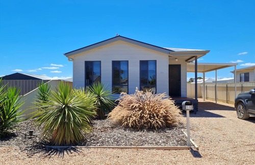 Moonta Bay House | Morning Stars, Moonta Bay