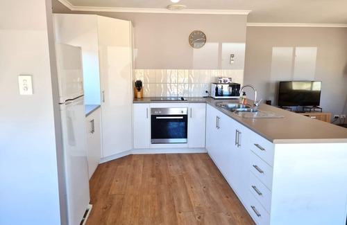Moonta Bay House | Morning Stars, Moonta Bay
