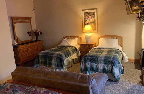 Slaty Fork House | MorningGloryInn.com 5 star Inn at Snowshoe