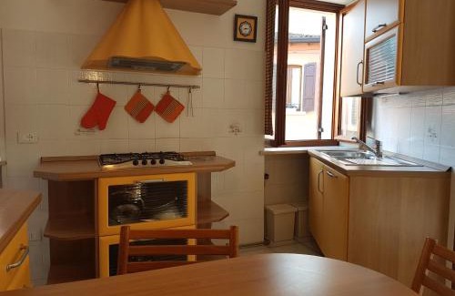 Castelnuovo del Garda Apartment | Moro Dal Castel - Appartamento Al Castel