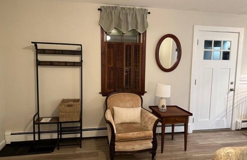 Eastern Vermont Apartment | Morrisville Vt comfortable newly updated ground floor apartment